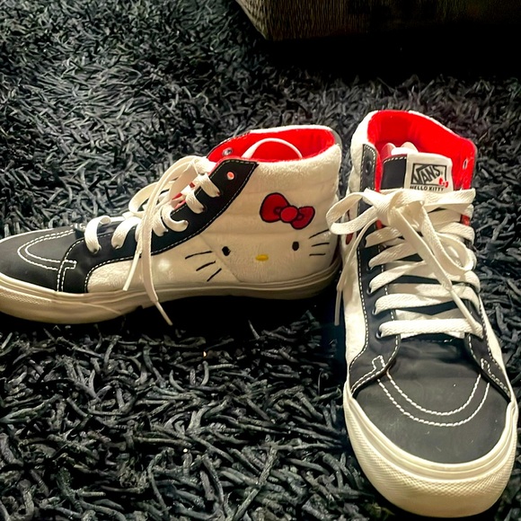 Vans Shoes - Hello Kitty Sk8 Hi Vans shoes Size 7.5